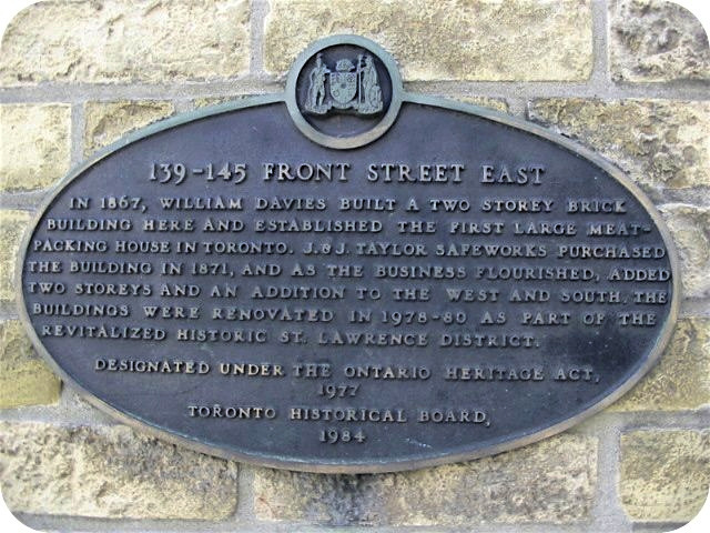 Plaque Photo